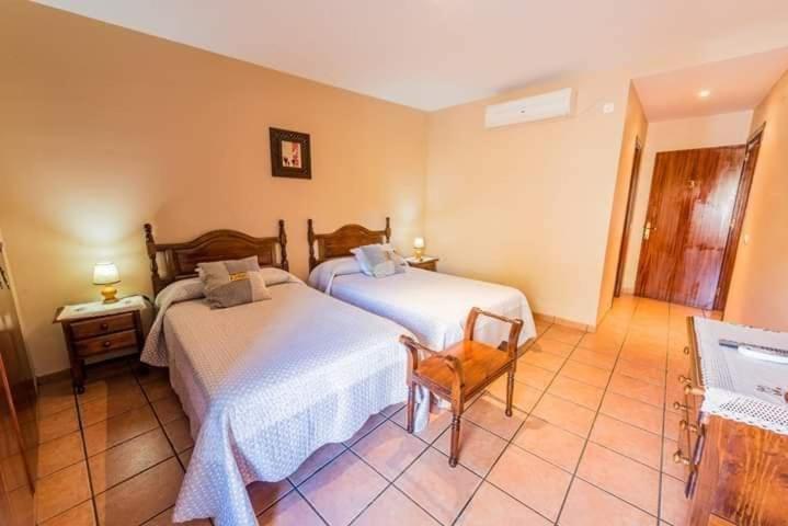 Apartamentos & Casa Rural Boada Con Jardin Interior Y Barbacoa Villamiel Exteriör bild