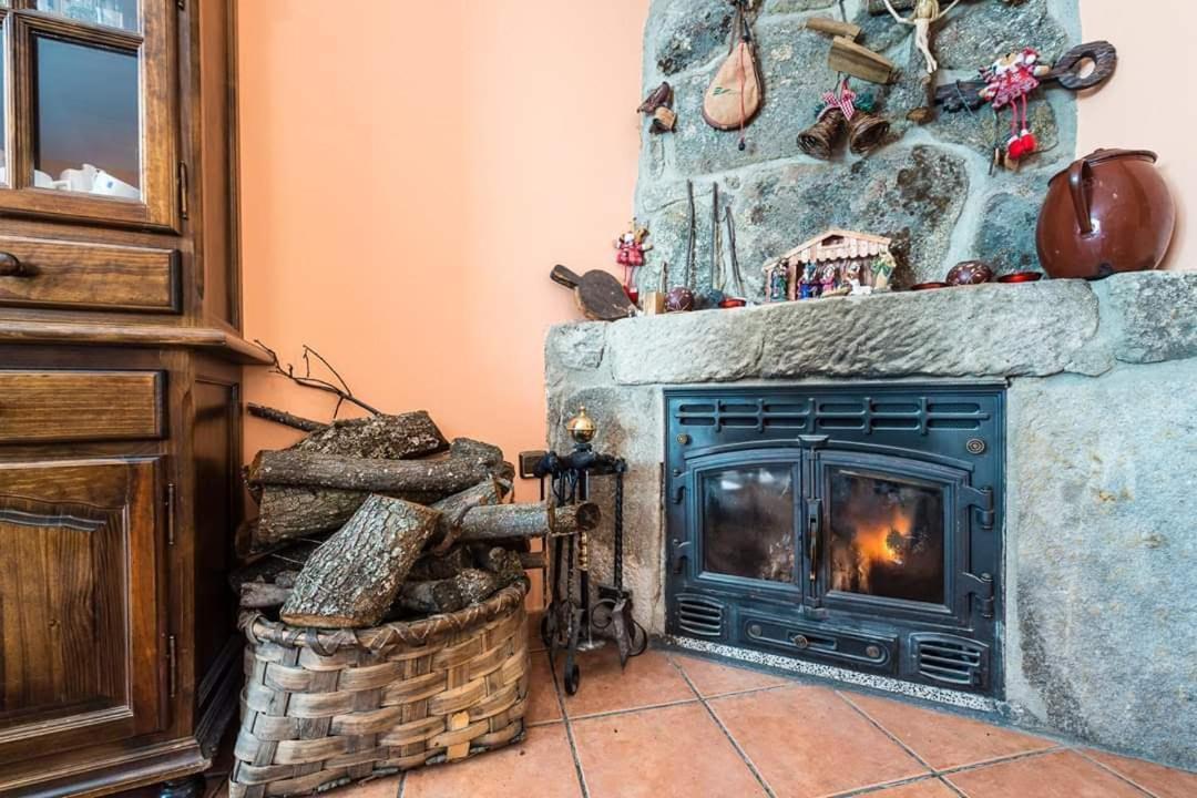 Apartamentos & Casa Rural Boada Con Jardin Interior Y Barbacoa Villamiel Exteriör bild