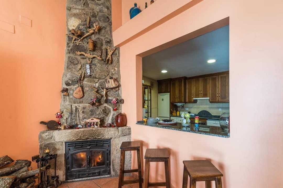 Apartamentos & Casa Rural Boada Con Jardin Interior Y Barbacoa Villamiel Exteriör bild
